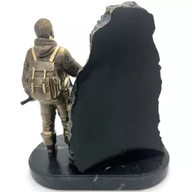 Сувенир бронзовый "Геологическая разведка"